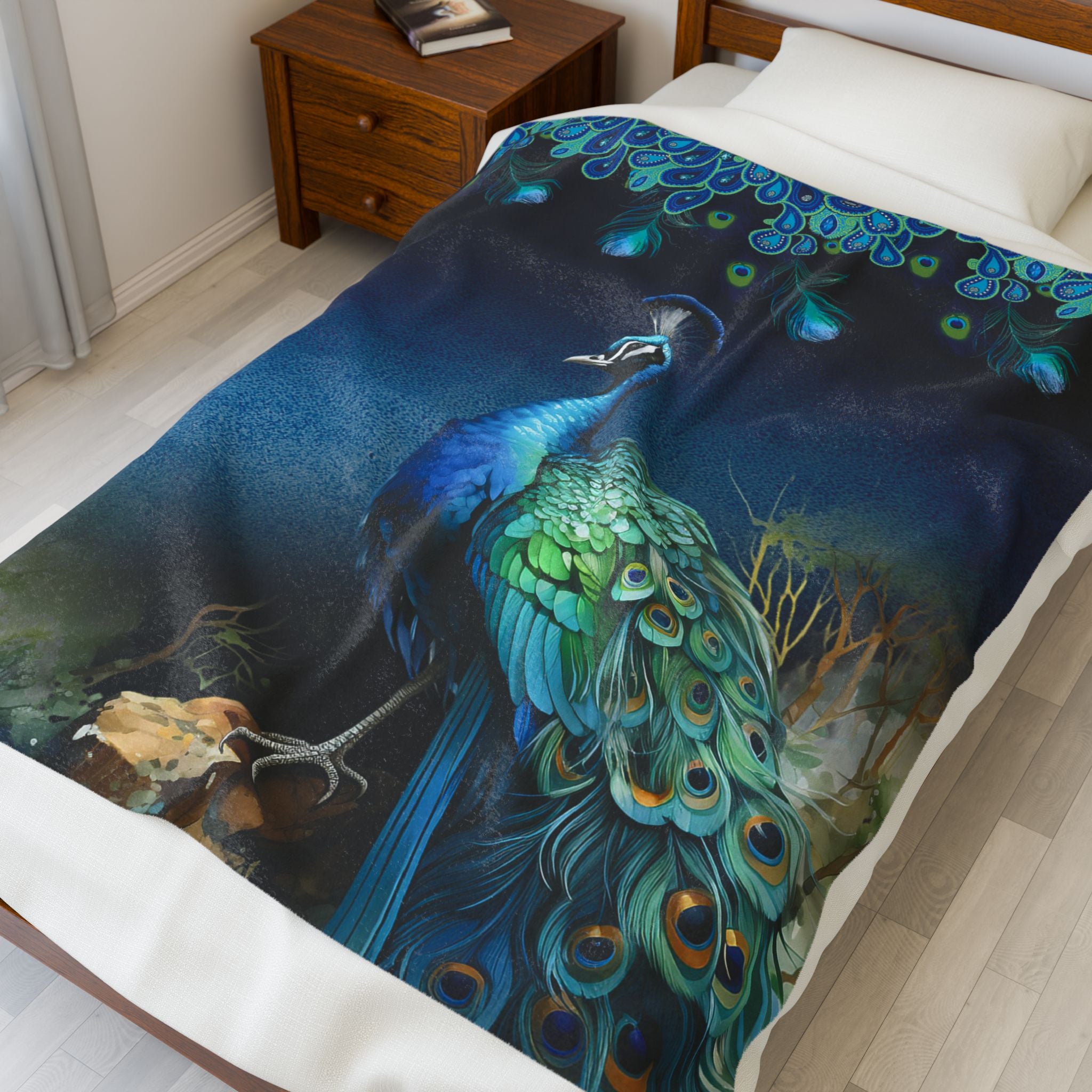 Peacock Velveteen Plush Blanket – Luxe Blue Peacock Wildlife Throw