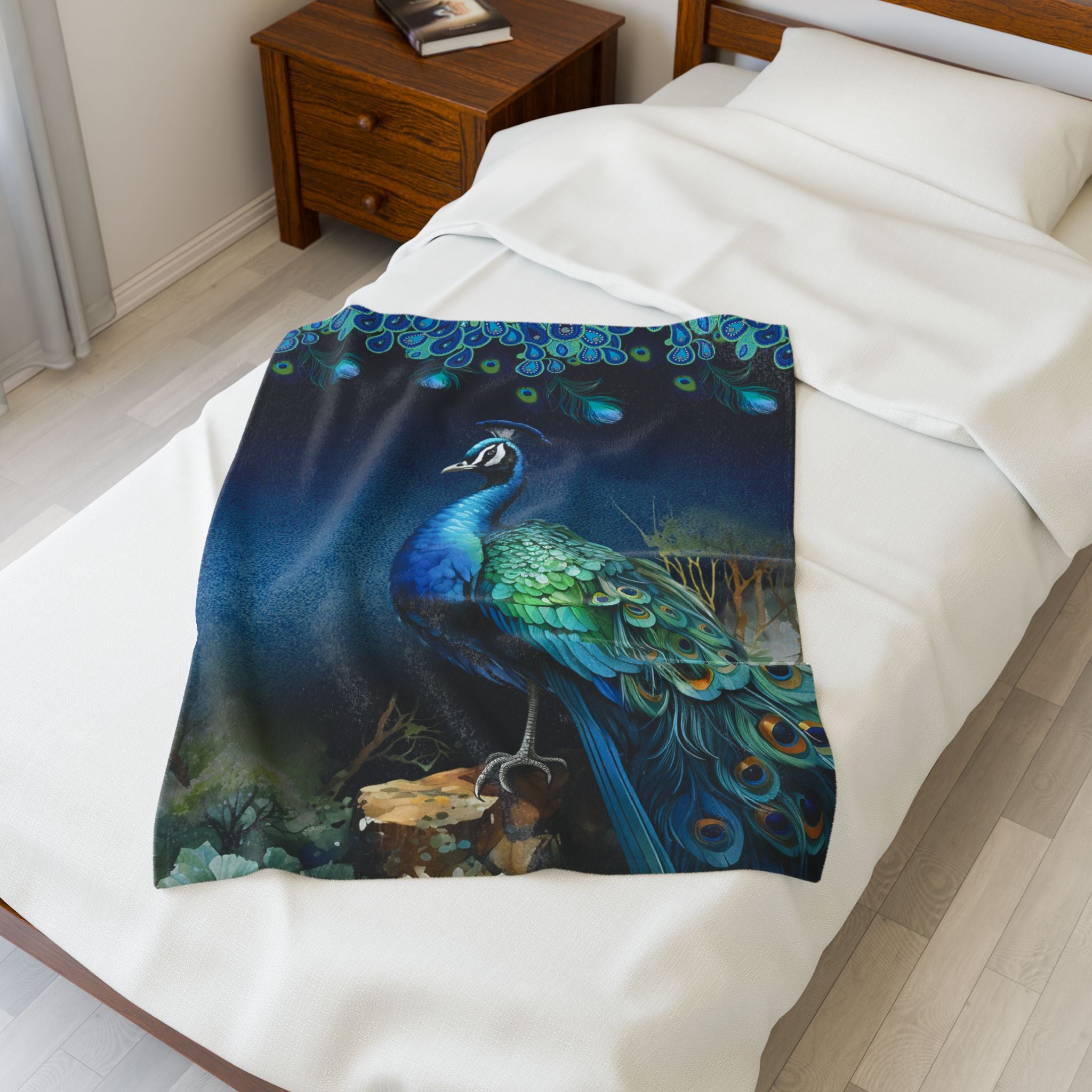 Peacock Velveteen Plush Blanket – Luxe Blue Peacock Wildlife Throw